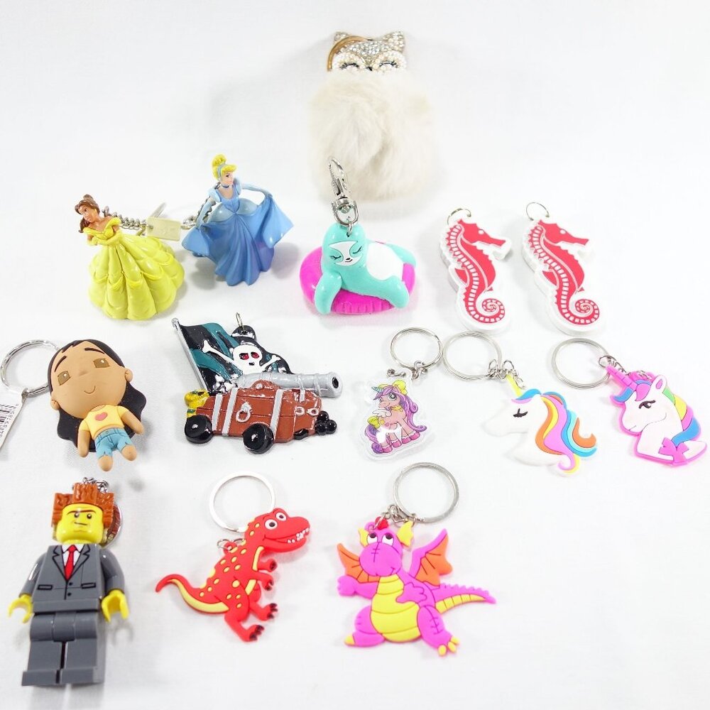 Mixed‎ Lot of 14 Fun Character Keychains Kids or Adults